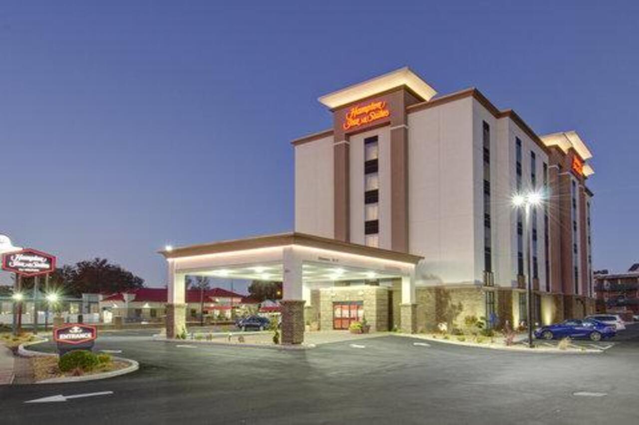 Hampton Inn - Springfield Exterior photo