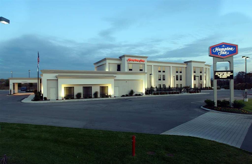 Hampton Inn - Springfield Exterior photo